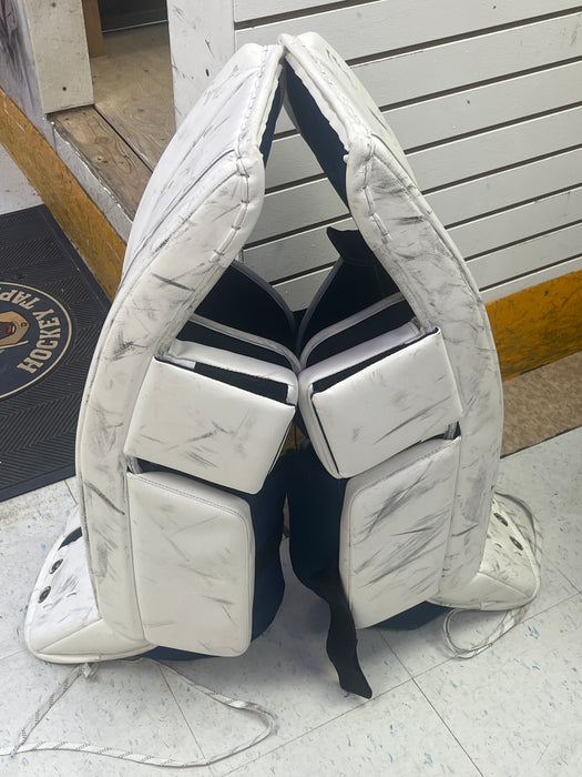 Used McKenney Extreme Pro 895 34+2 Goal Pads