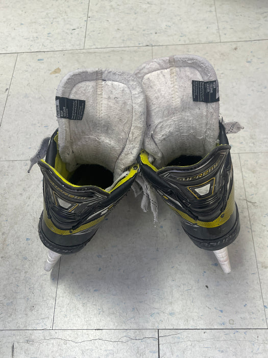 Used Bauer Supreme 3S Size 4 Fit 3 Skates