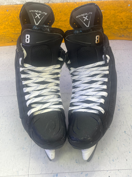 Used Bauer Vapor HyperLite Maple Leafs Pro Stock - J.Muzzin - Size 10.5 Skates