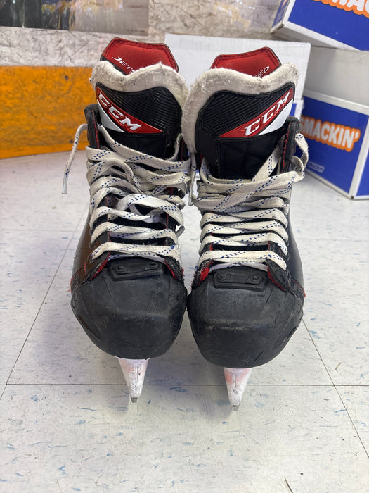 Used CCM JetSpeed FT485 Size 4.0 EE Skates