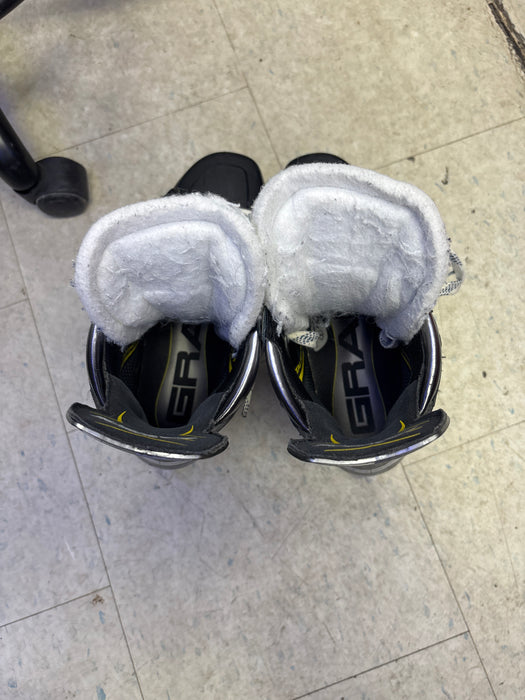 Used CCM Super Tacks AS1 Size 8.0 Skates