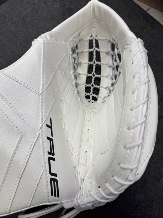 True Catalyst 7X5 Hockey Goalie Catcher Senior