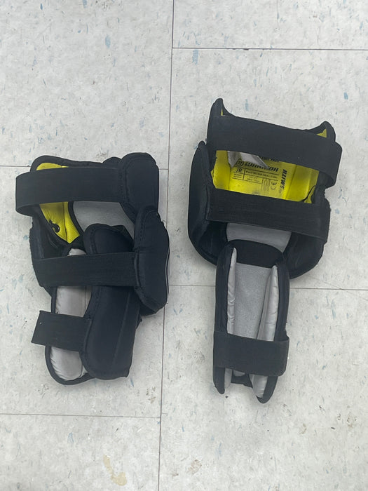 Used Warrior Ritual X3 E+ Junior Knee Guards