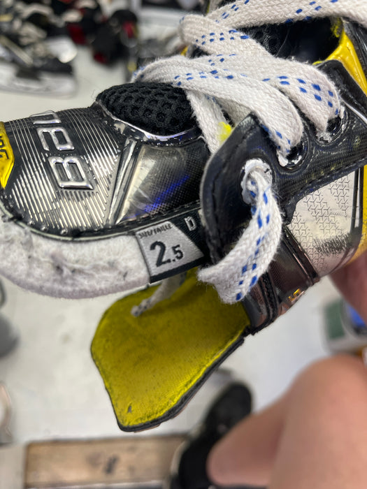 Used Bauer Supreme 3S Size 2.5 Skates