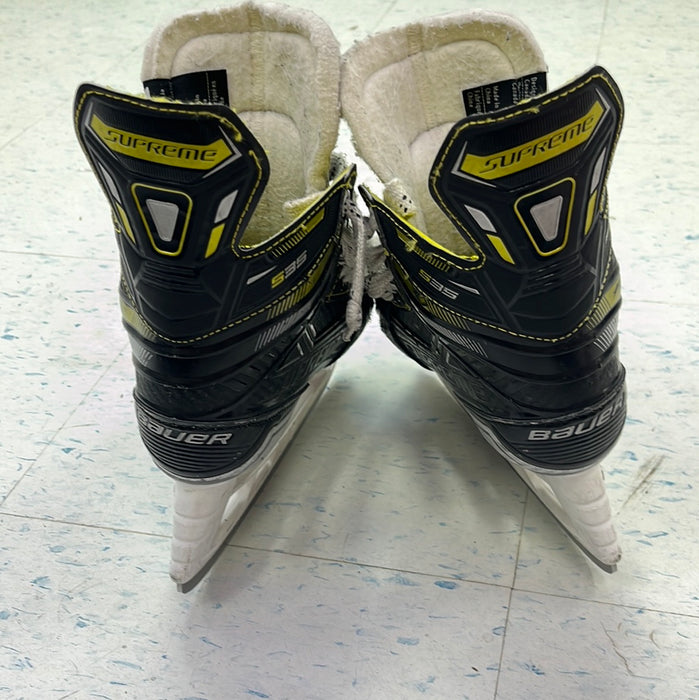 Used Bauer Supreme S35 Size 1 Player Skates