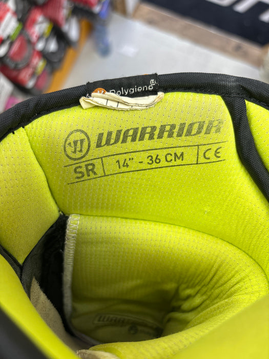 Used Warrior Alpha LX20 Senior 14” Gloves