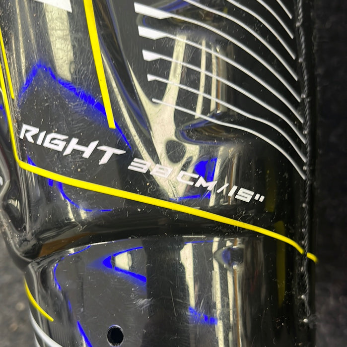 Used CCM Tacks 9040 15” Shin Pads