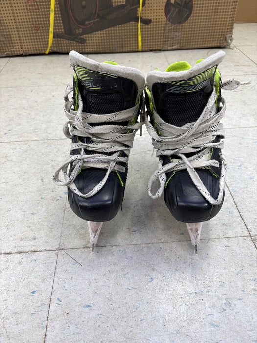 Used Bauer GSX Size 3.5 D Goal Skate