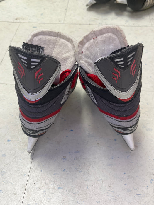 Used Bauer Vapor X3.0 Size 11 Youth Skates