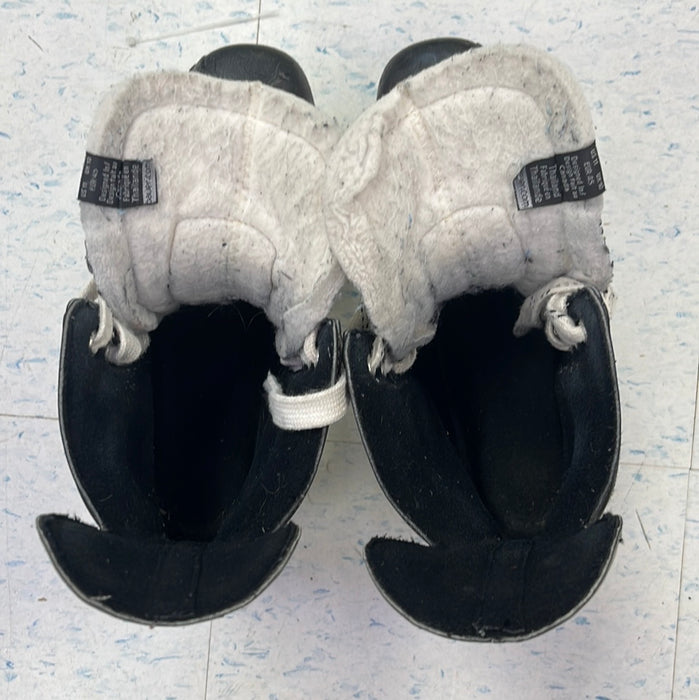 Used Bauer Vapor X2.0 Size 9.5 Player Skates