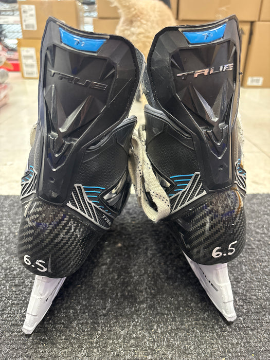 Used True TF9 Size 6.5R Skates