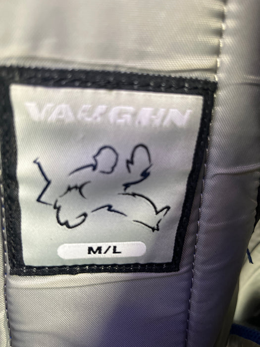 Used Vaughn V7 XR Junior Medium-Large Chest Protector