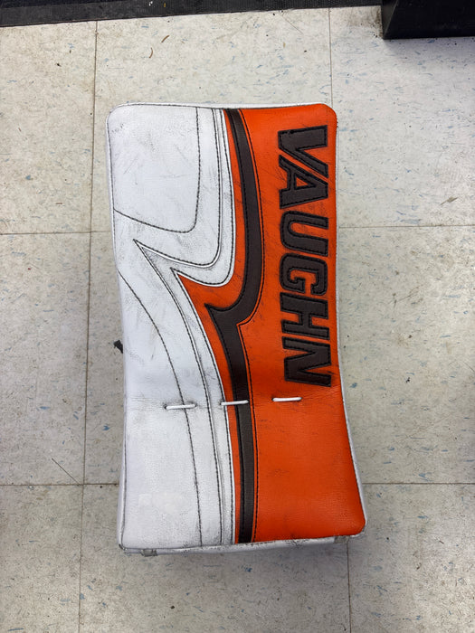 Used Vaughn Pro Carbon XR V7 Goal Blocker Senior