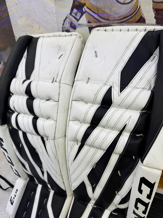 Used CM EFLEX E4.9 34”+1” Leg Pads