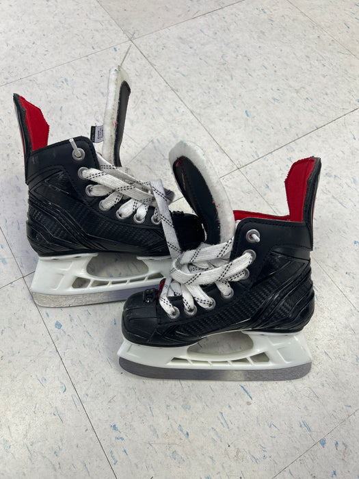 Used Bauer Vapor X250 Youth Player Skates