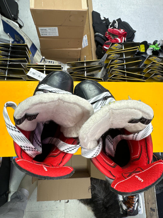 Used Bauer Vapor X5 Pro 12Y Player Skates