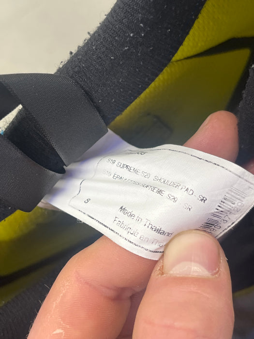 Used Bauer Supreme S29 Senior Small Shoulder Pads
