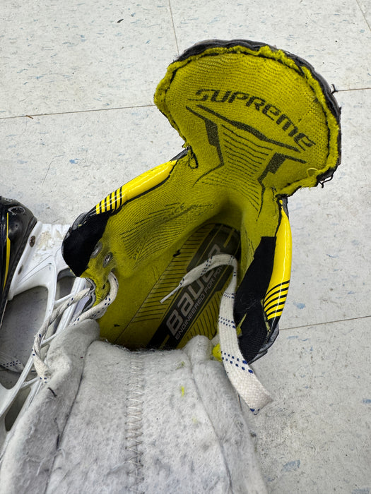 Used Bauer Supreme M4 Skates 4.0D
