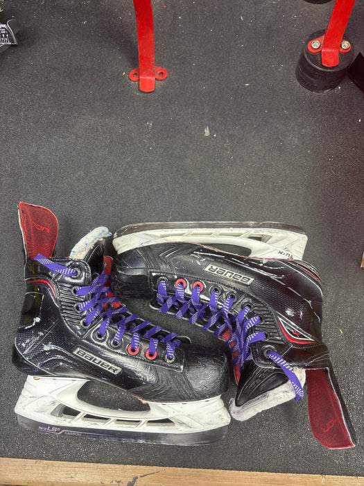 Used Bauer Vapor x900 Skates Size 5.5 D