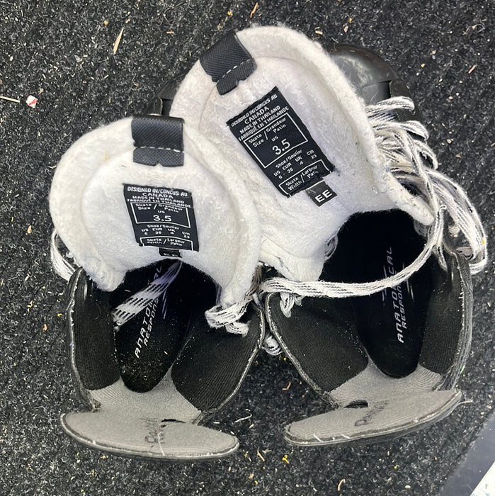 Used Reebok 12K Size 3.5EE Player Skates