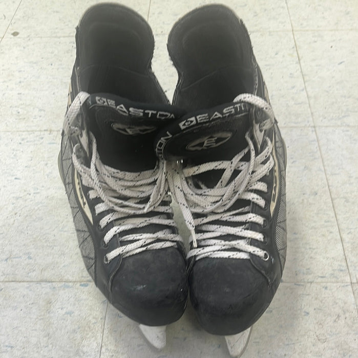 Used Easton Ultra Lite Size 9 Player Skates