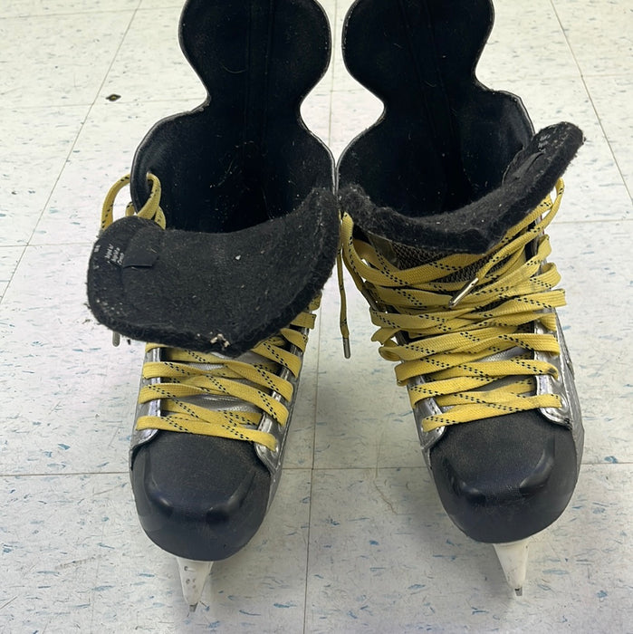 Used Bauer Vapor X:20 Size 7 Player Skates