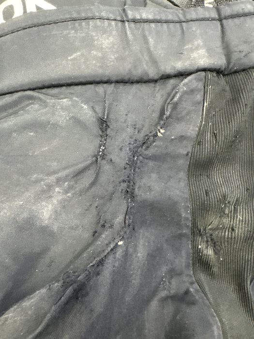 Used Reebok 18K Junior Large Goalie Pants