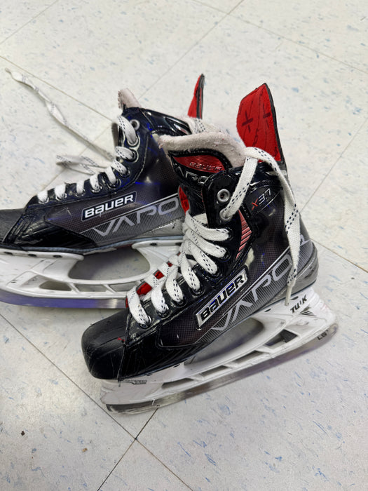 Used Bauer Vapor X3.7 Skates 4.5D