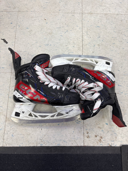 Used CCM JetSpeed FT6 Size 4.0R Skates