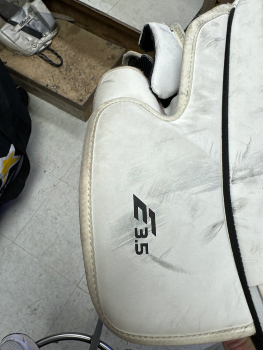 Used CCM E3.5 Youth Blocker