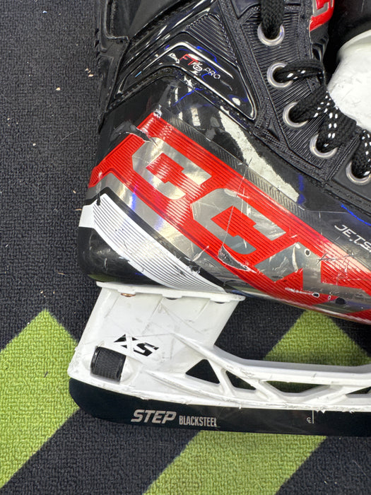 Used CCM FT6 Pro 7D Player Skates