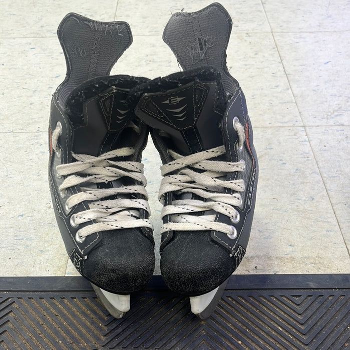 Used Easton Synergy EQ1 Size 9 Youth Skates