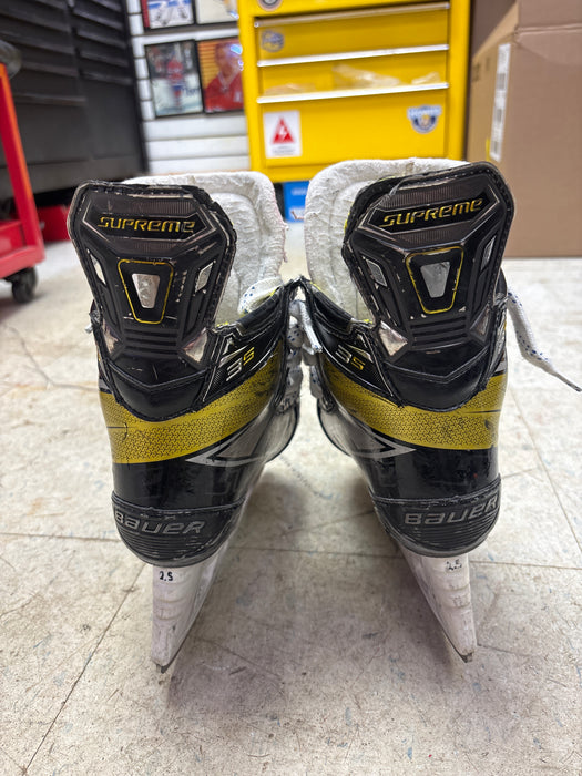 Used Bauer Supreme 3s Size 2.5D Skates