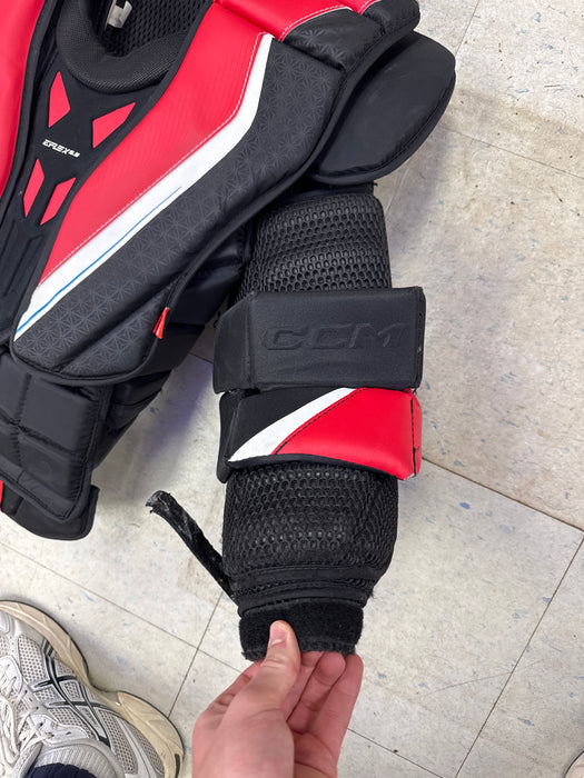 Used CCM Eflex 6.9 Intermediate Large Goalie Chest Protector