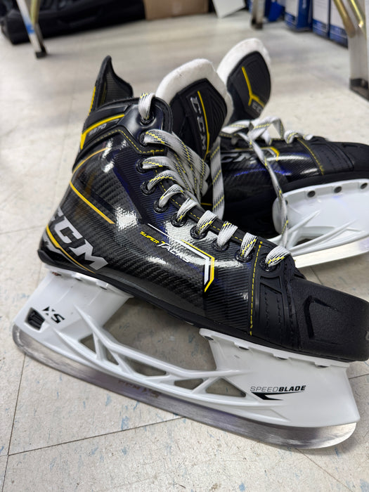 Used CCM Tacks 9370 Skates 9.0D