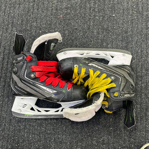 Used CCM RibCore 50K Size 3 Player Skates