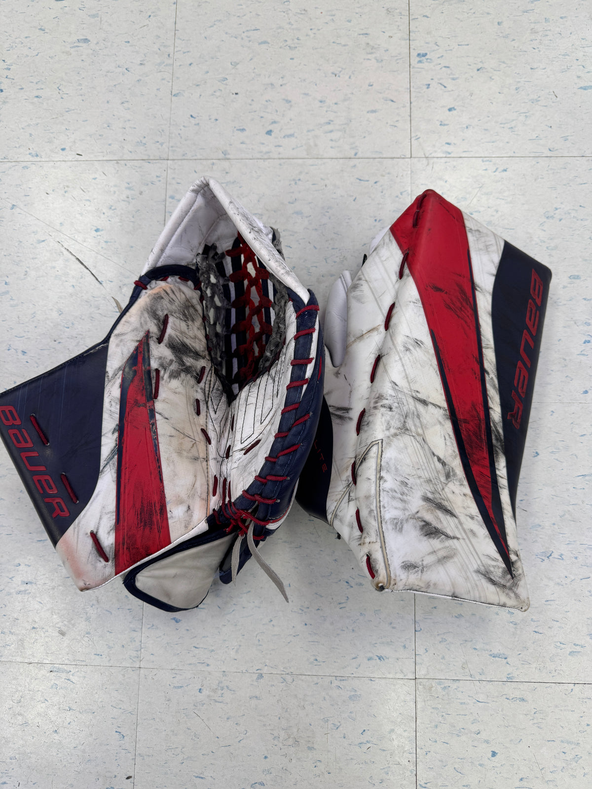 Used Bauer Pro Stock Hyperlite2 Blocker Catcher Set — Crow's Sports Hockey