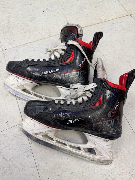 Used Bauer Vapor 3X PRO Player Skates 5.5 Fit 1