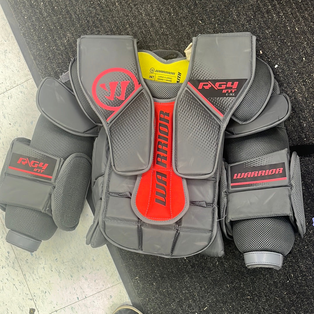 Used Warrior R/G4 Intermediate Large-Extra Large Chest Protector — Crow ...