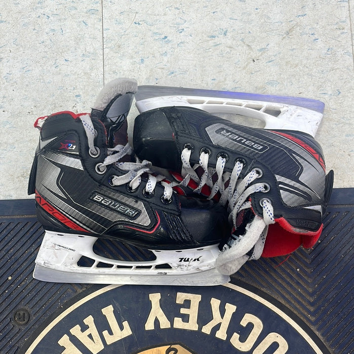 Used Bauer Vapor X2.7 Size 12 Youth Goal Skates