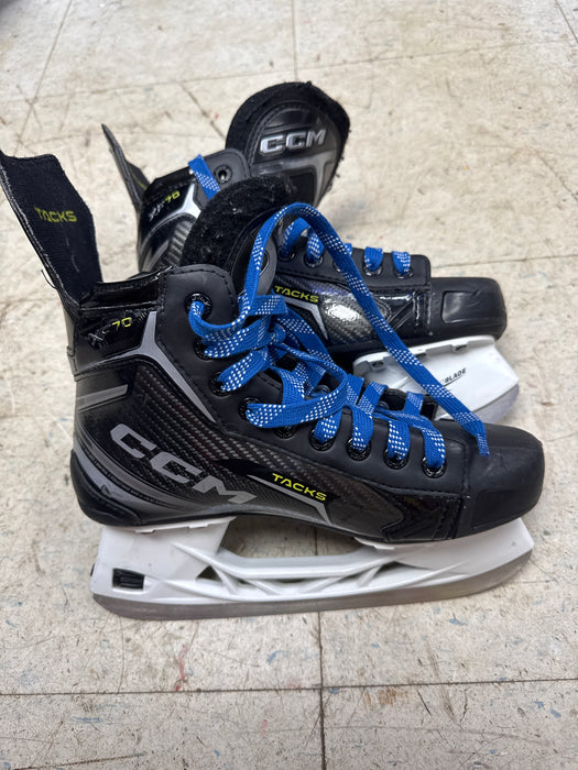 Used CCM Tacks XF70 Skates Size 4.5