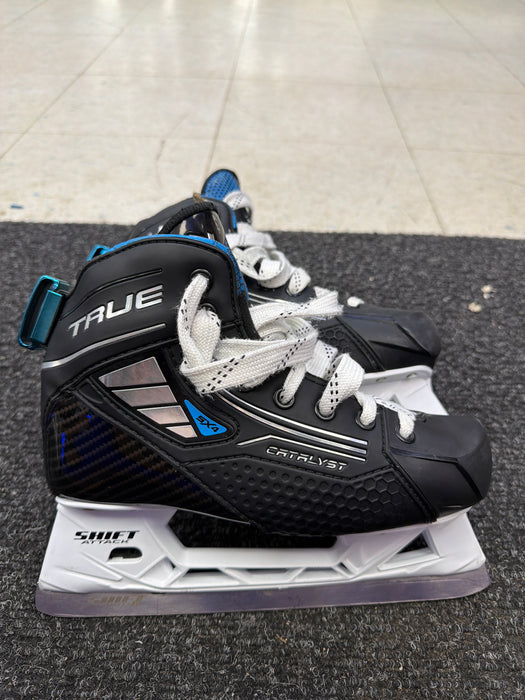 Used True Catalyst 5x4 Size 3.0R Goal Skates