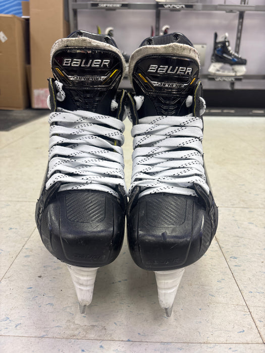 Used Bauer Supreme M5 Pro Senior Size 7 Fit 1