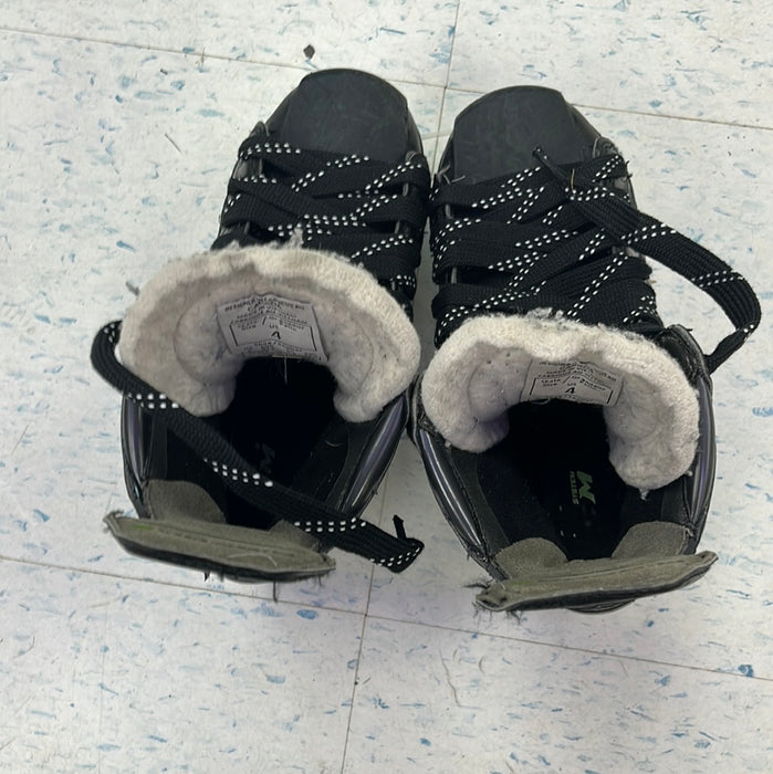 Used CCM RibCore 68K Size 4 Player Skates