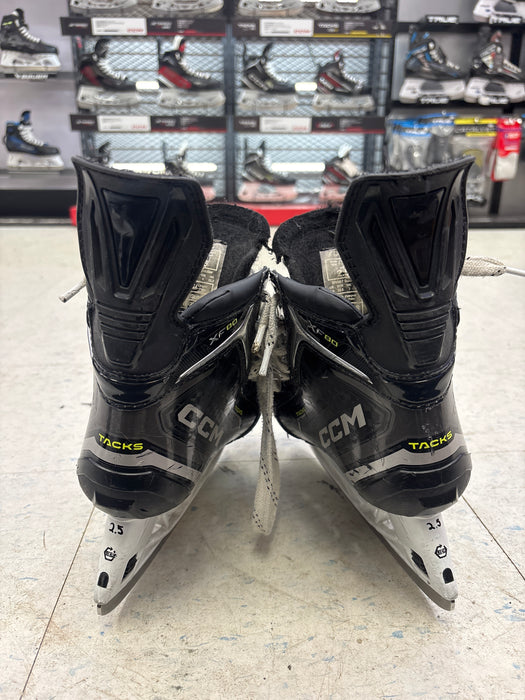 Used CCM Tacks XF80 Size 2.5R Skates