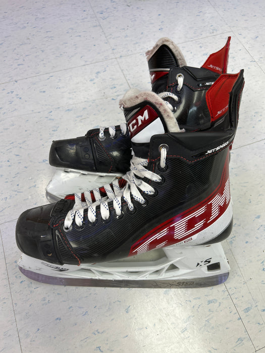 Used CCM JetSpeed FT4 Senior Player Skates