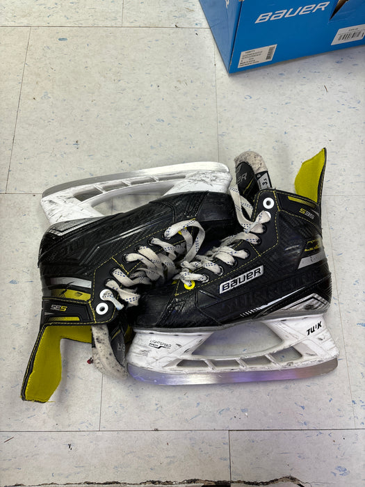 Used Bauer Supreme S35 Size 3.5 Skates