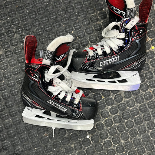 Used Bauer Vapor X2.7 9Y Player Skates