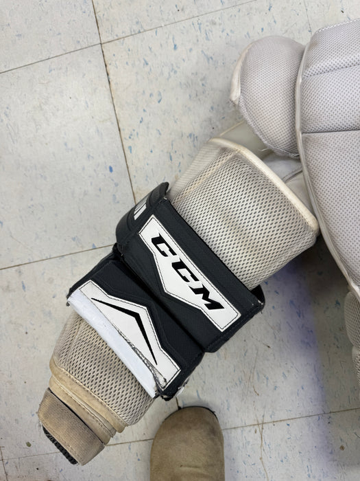 Used CCM Eflex 5 Pro Goalie Chest Protector Senior Small