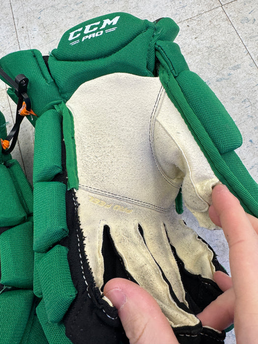 Toronto Maples Leafs Pro Stock CCM 14” Gloves - Dahlstrom